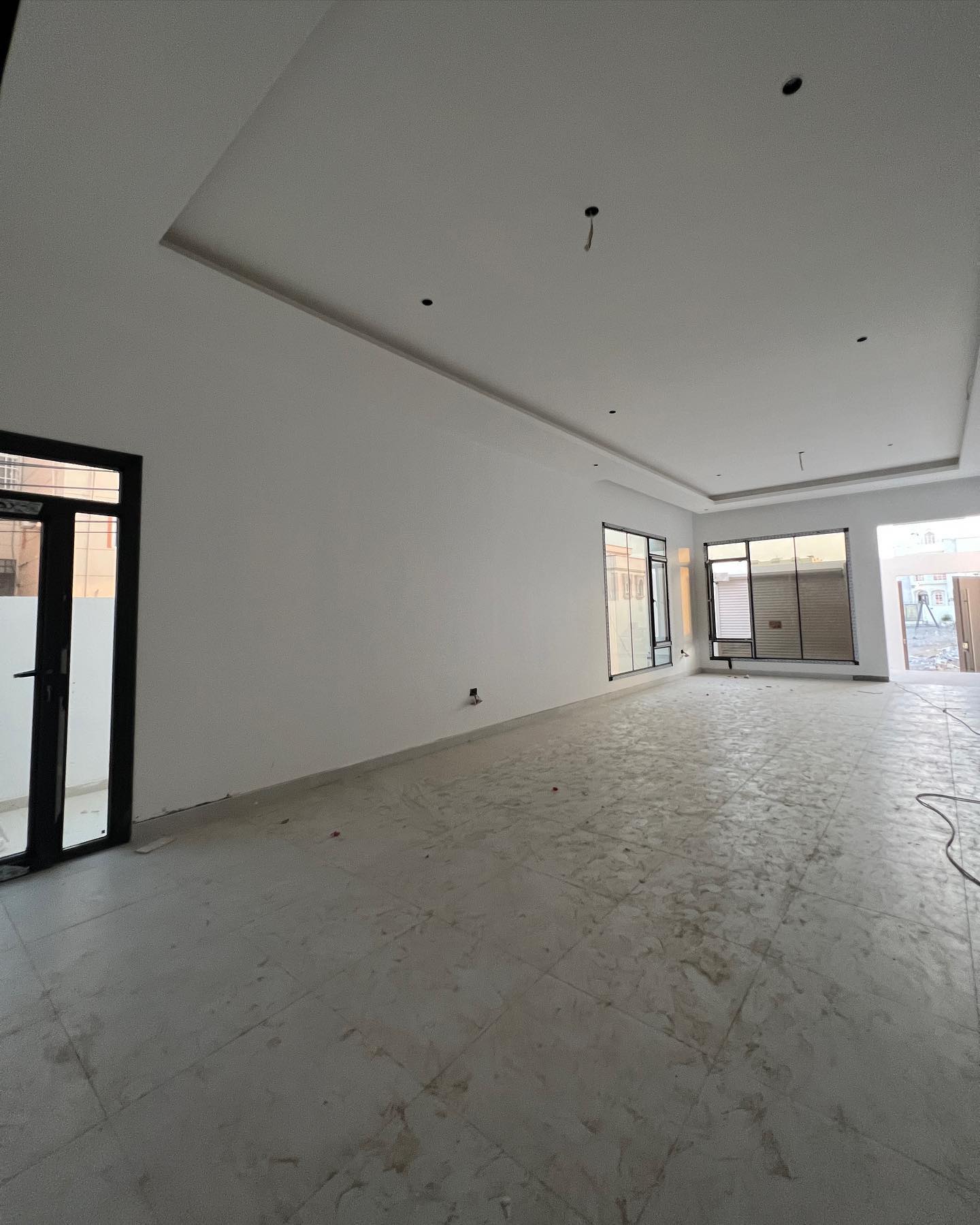 5 BR Villa in Al Mawaleh for Sale - photo 6