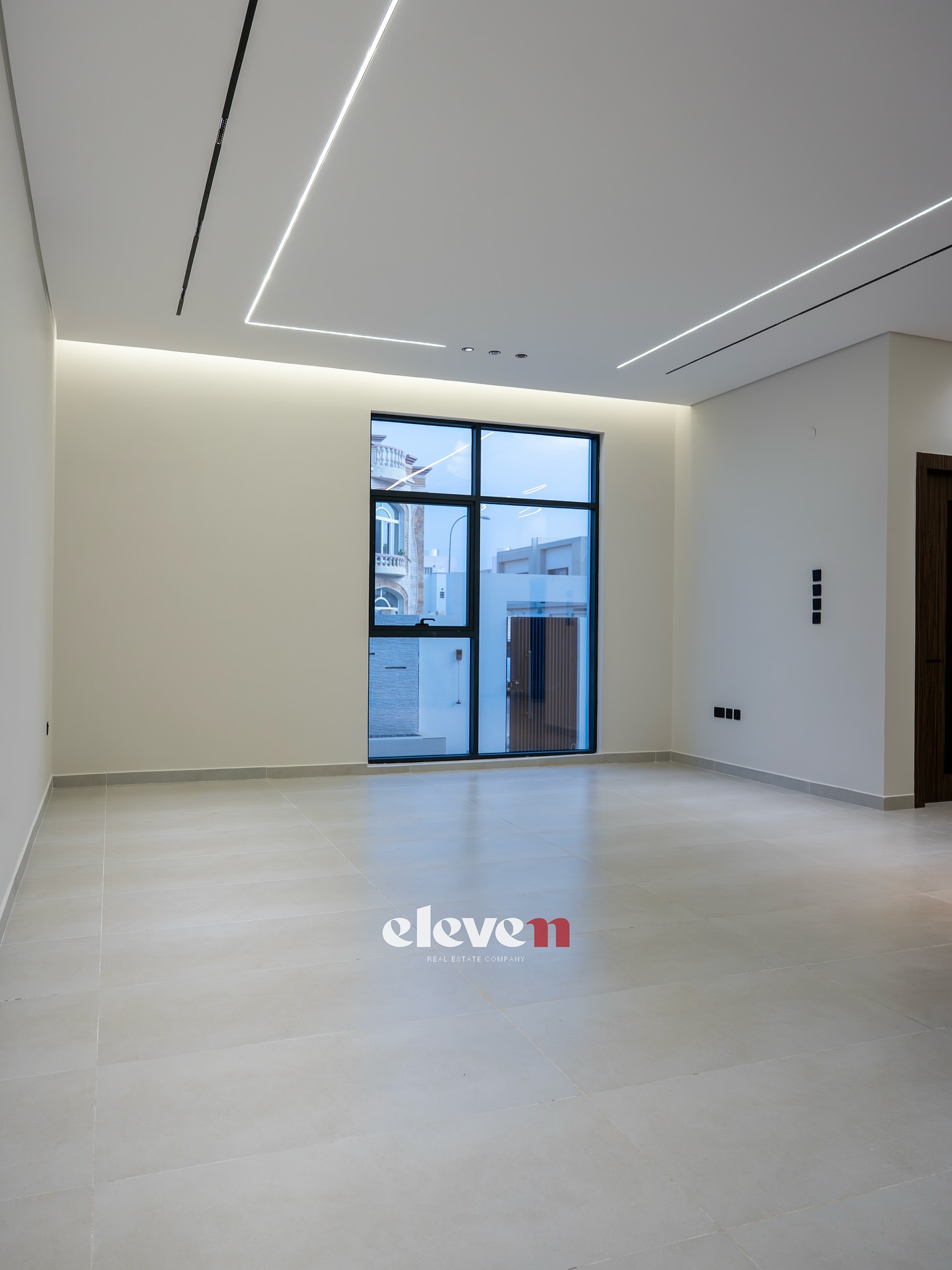 5 BR Villa in Al Khoud for Sale - photo 2