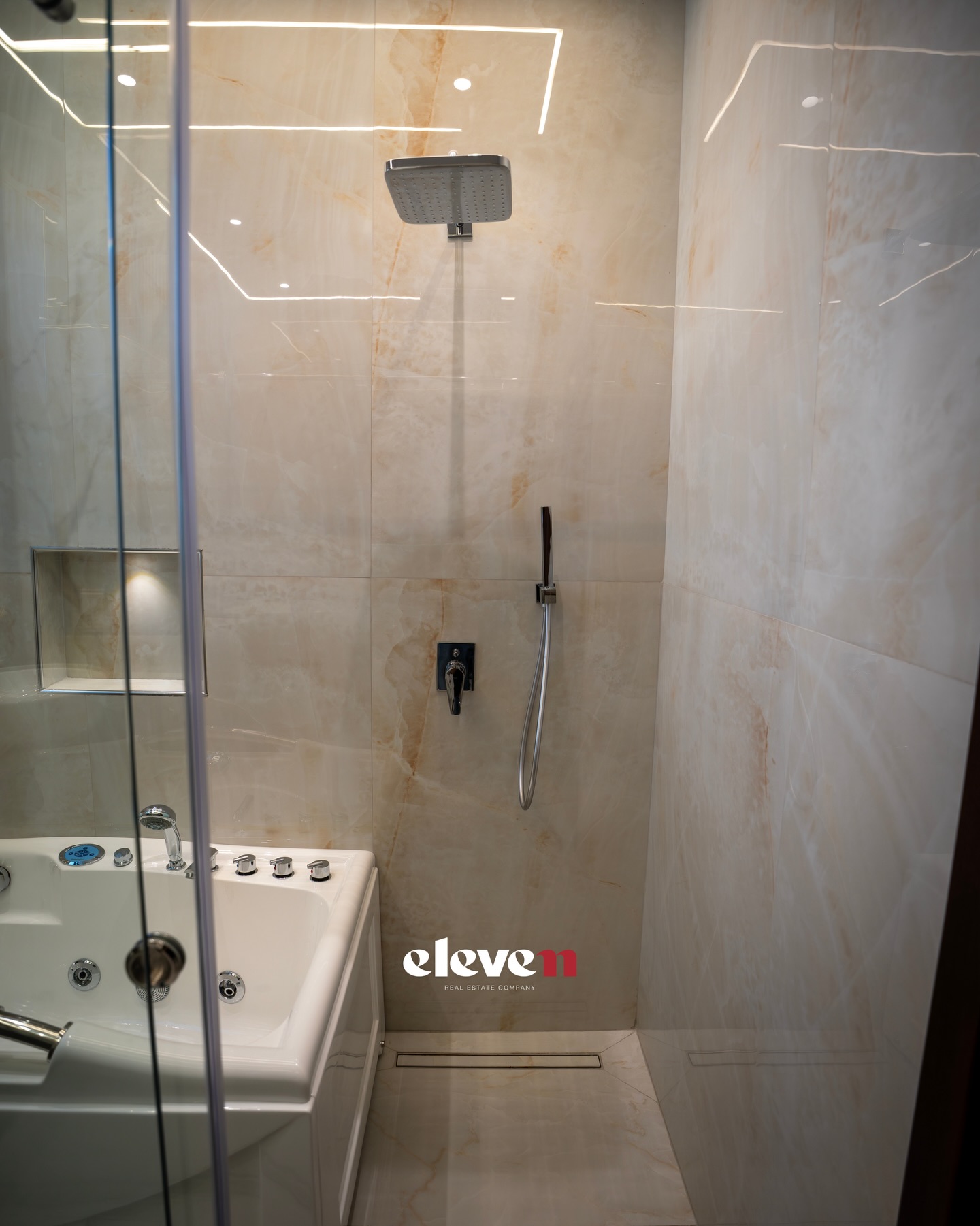 Villa in Al Khoud for Sale - photo 18