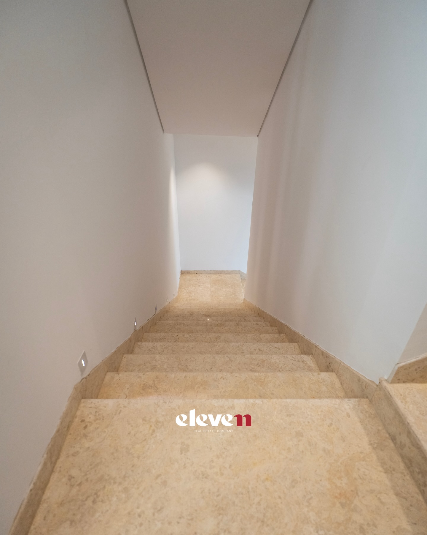 Villa in Al Khoud for Sale - photo 2