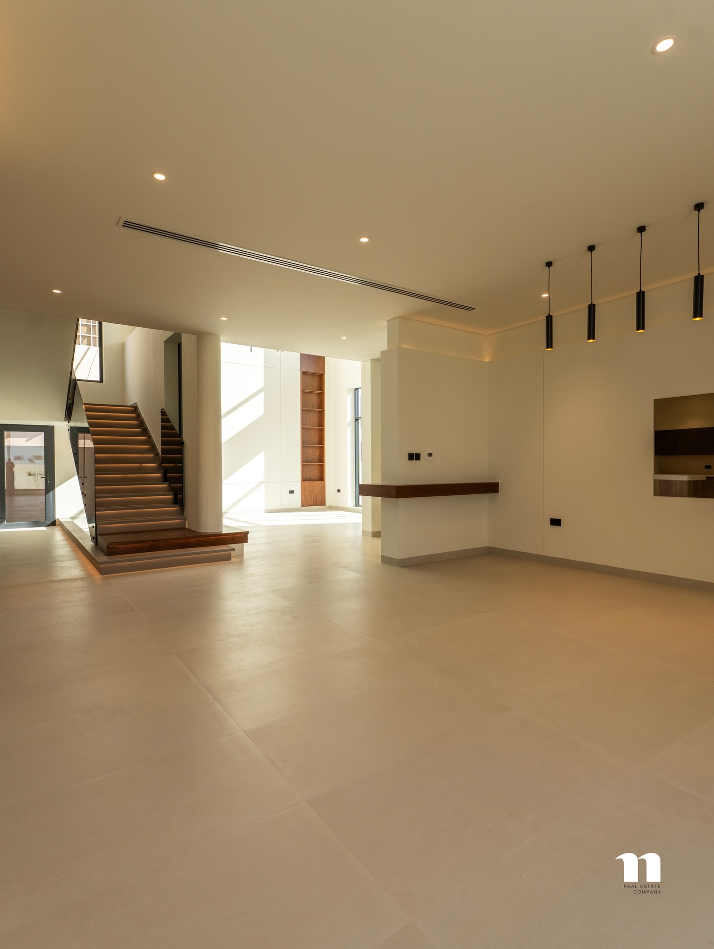 5 BR Villa in Al Khoud for Sale - photo 5