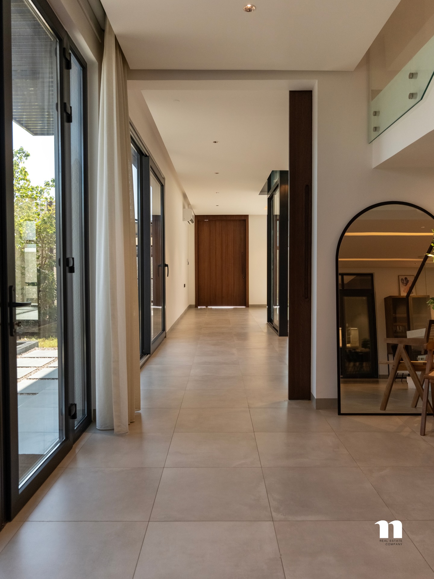 5 BR Villa in Al Khoud for Sale - photo 2