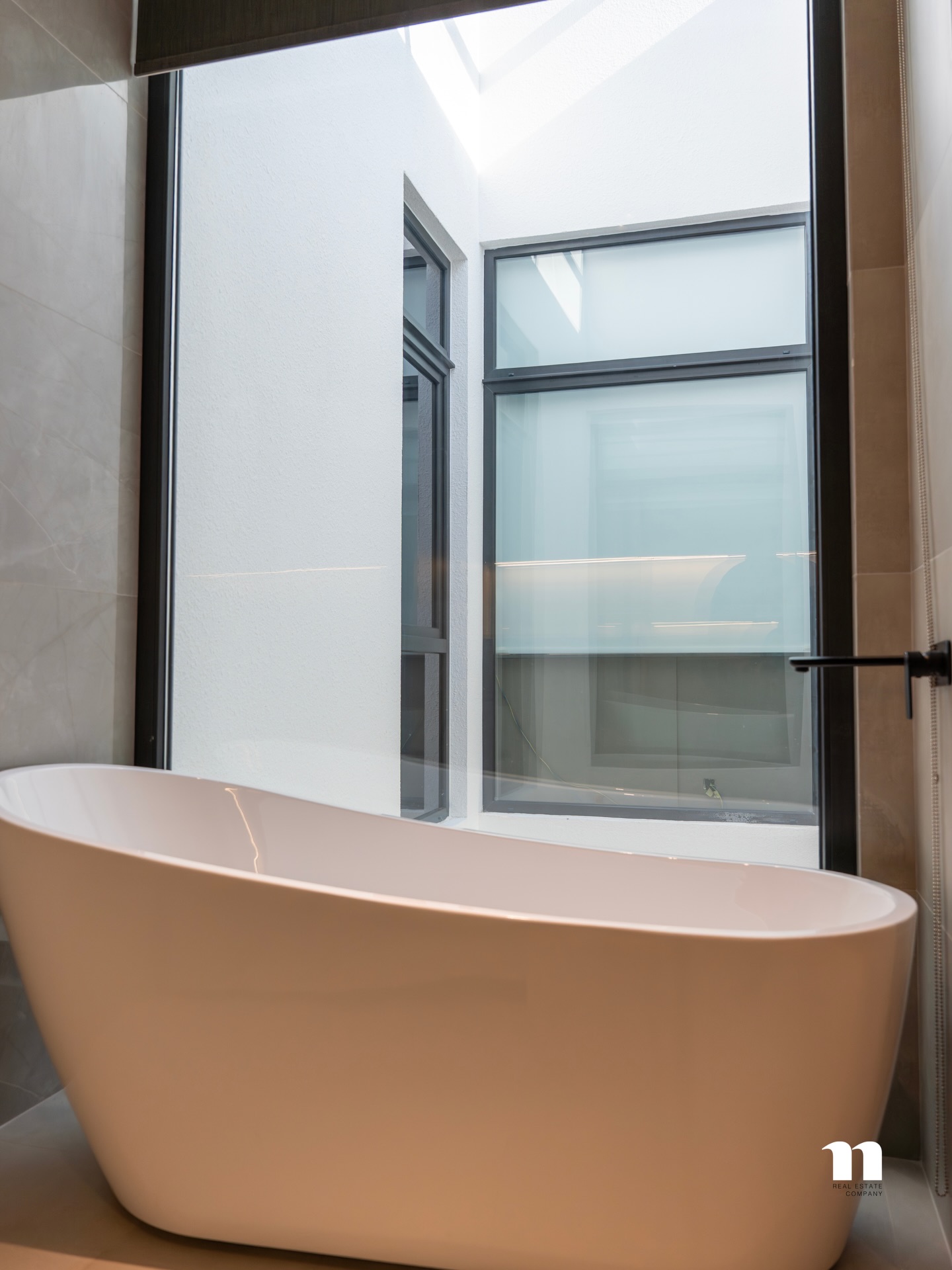 5 BR Villa in Al Khoud for Sale - photo 8